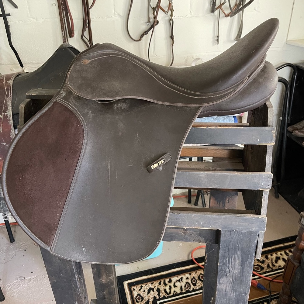 16.5 Brown Wintec Saddle